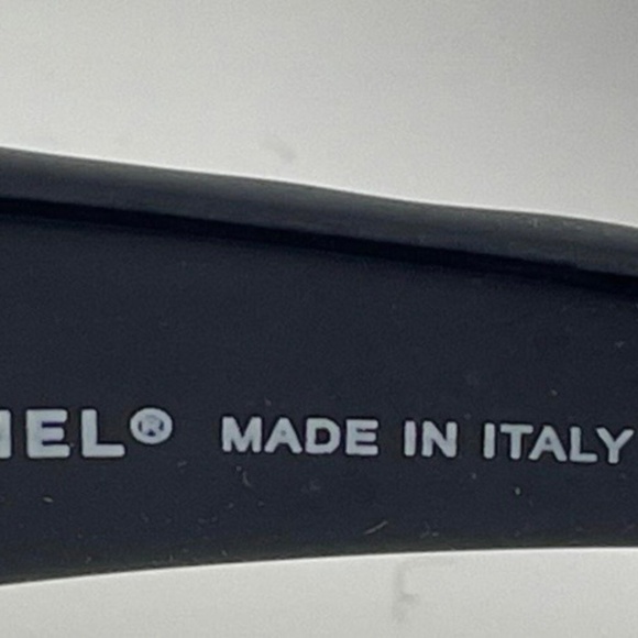 Chanel sunglasses authentic main image 7